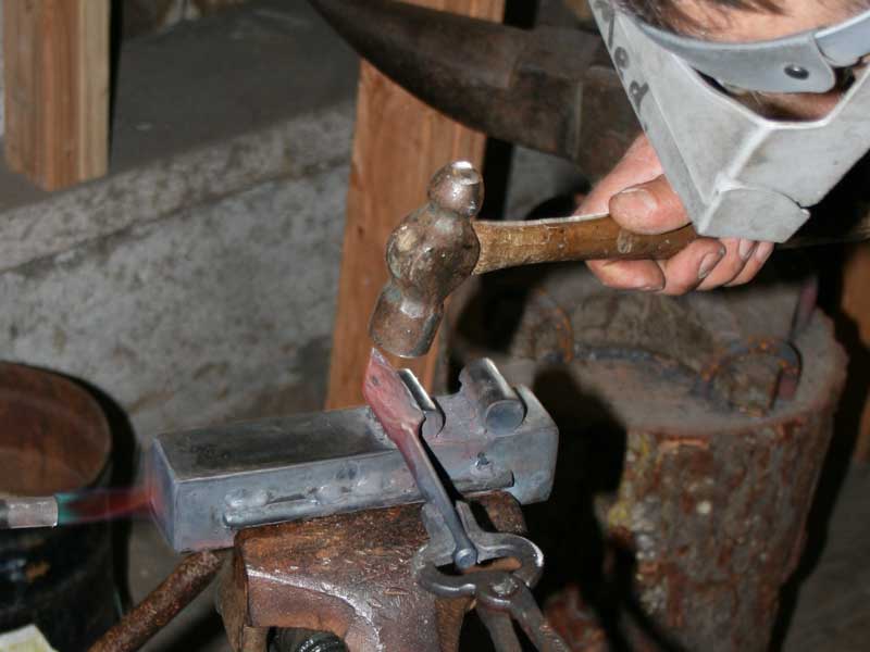 precise forging of 
	fine edge of carving knife